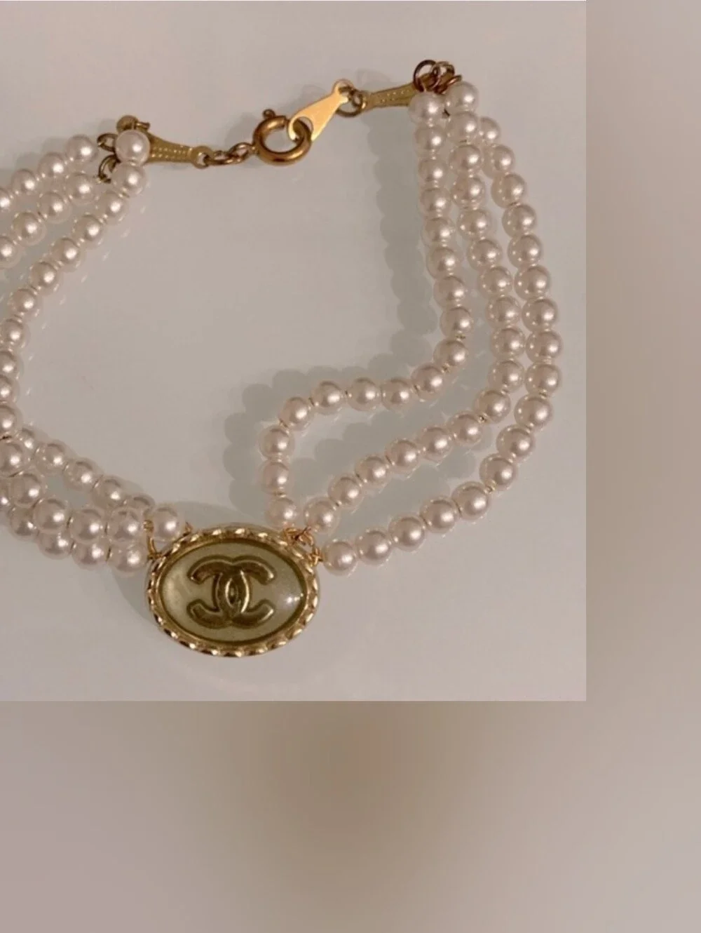 CHANEL 2 Vintage Buttons